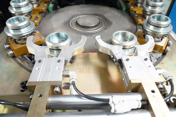 Linear Stretch Blow Moulding Machine 1800bph Hand Feed Preform