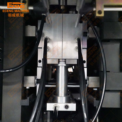 Peralatan Contoh Blow Moulding Sepenuhnya Otomatis Output Tinggi