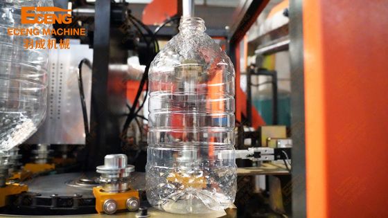Mesin Peniup Botol Minyak Peregangan 900BPH 5L Q5L1 1 Rongga