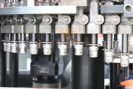 K8 0.5-2L Mesin Blowing Botol Air Cepat 65kW Efisiensi Tinggi Dengan 8 Ruang