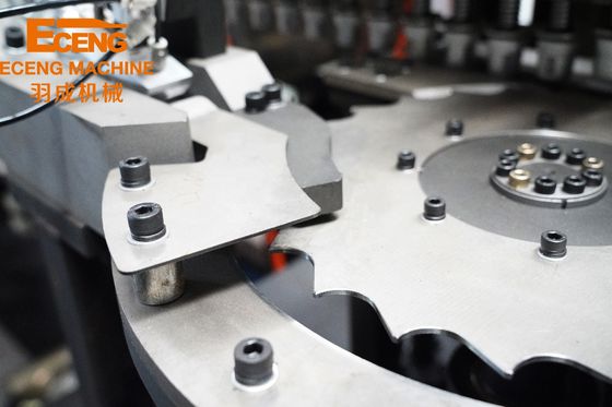 Mesin Blow Moulding Peregangan Elektrik Sepenuhnya Eceng K6 Output 12000BPH 2000 Ml
