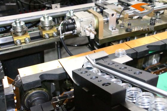 Output 6000BPH Mesin Peniup Botol PET Preform 220V 50HZ